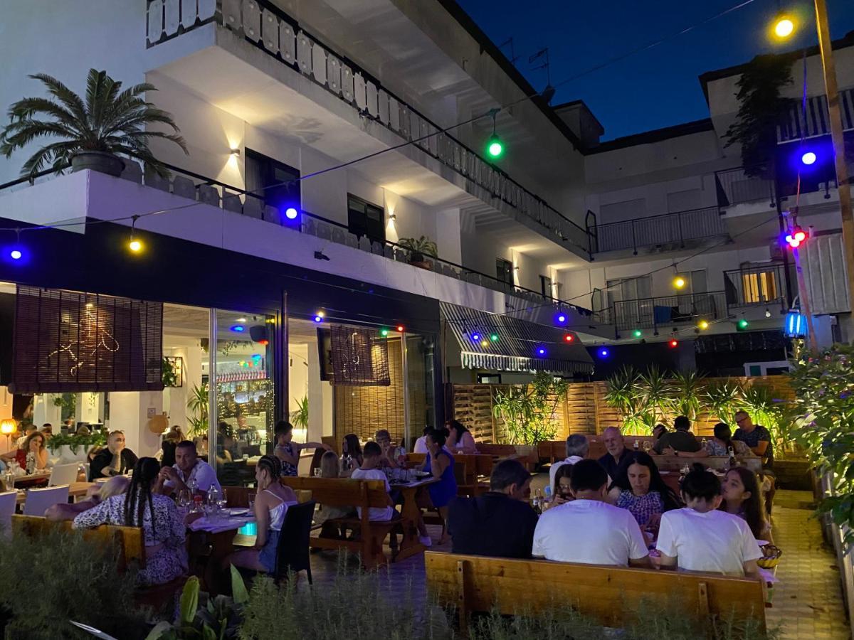 Hotel Aldebaran Lido di Jesolo Exteriör bild