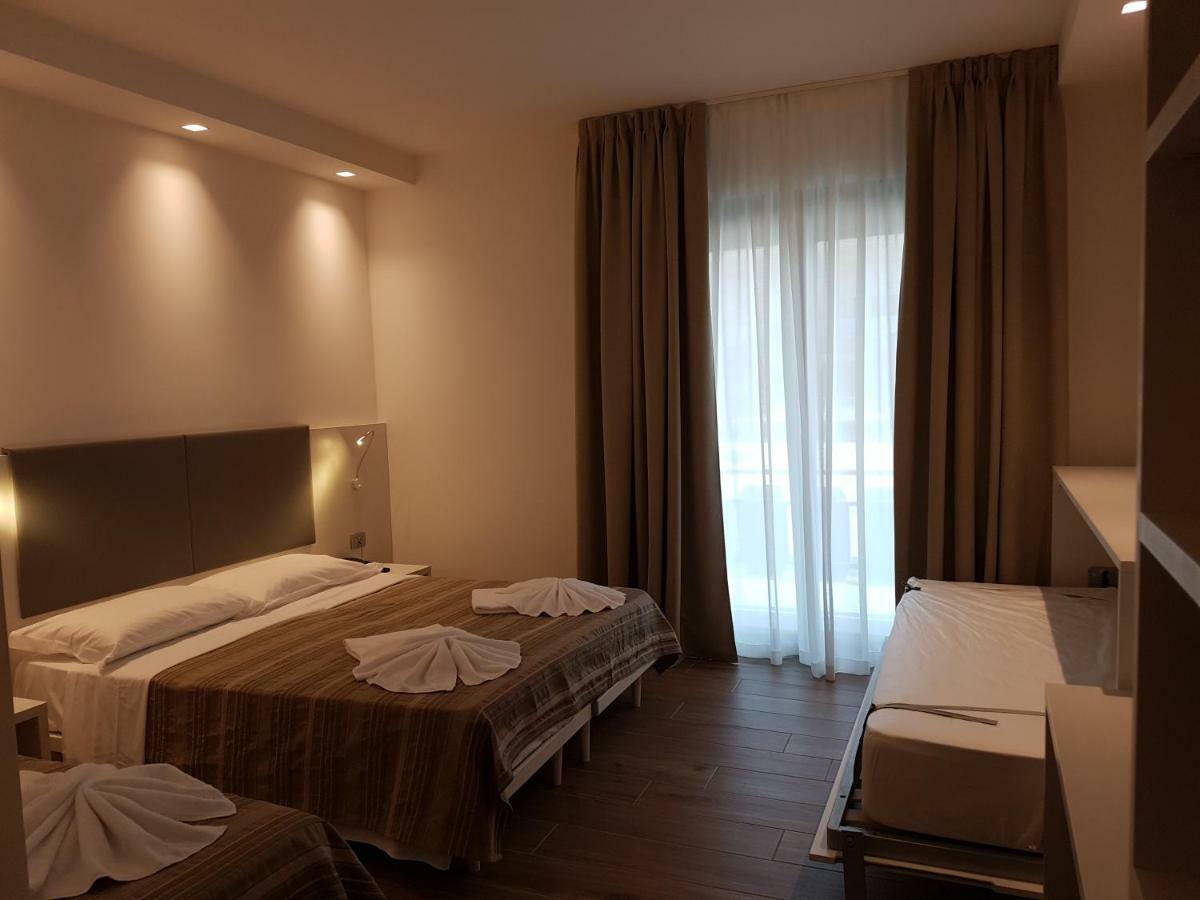 Hotel Aldebaran Lido di Jesolo Exteriör bild